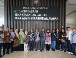 Rapat Kerja Pansus III DPRD Jabar, Dewan Jabar Asep Arwin Buka Temuan Anehnya