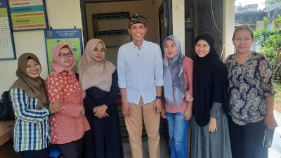 Legislator PKS Jabar Bantu Posyandu Melati 2 Kota Depok