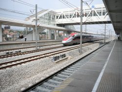 Menurut Bey Machmudin Kehadiran Kereta Cepat Jakarta – Bandung akan Membawa Pertumbuhan Ekonomi