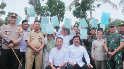Menteri ATR/BPN, Bagikan 1.000 Buku Sertipikat PTSL ke Masyarakat Kecamatan Pamijahan Bogor