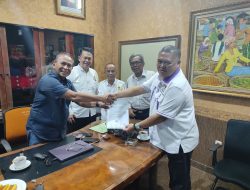 Zulkarnain Serahkan Dokumen Pengusulan Pengurus KADIN Kabupaten Tangerang Periode 2022 – 2027