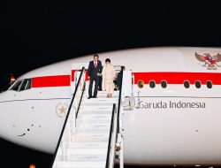 Presiden Jokowi dan Ibu Iriana Disambut Duta Besar RI Saat Tiba di Hannover Jerman