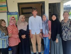 Legislator PKS Jabar Bantu Posyandu Melati 2 Kota Depok