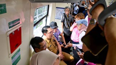 Presiden Jokowi Meninjau Langsung LRT Jabodebek Didampingi Gubernur Jawa Barat