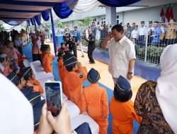 Delapan Unit Helikopter Airbus H225M Diserahkan Menhan Prabowo Subianto ke TNI AU di Lanud Atang Sendjaja