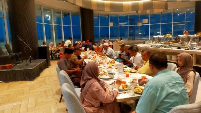 Perkuat Sinergitas, Lurah Nanggewer Mekar Inisiasi Bukber Bersama Unsur Muspikel