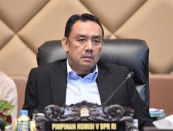 Ketua Komisi V DPR RI Sebut, Infrastruktur Kecamatan Parung Panjang Kondisinya Rusak!