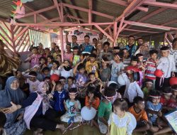 Semangat Kemerdekaan, PLN Berikan Inspirasi Anak-Anak Pemulung Melalui Dongeng dan Bantuan Alat Sekolah