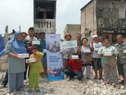 Pengungsi Manggarai Dibantu Paket Makanan Dari Baitulmaal Muamalat