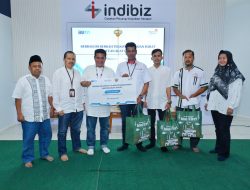 Telkom Priangan Barat Berikan Bantuan Alat Solat dalam Program “Berbagi 99 Berkah”